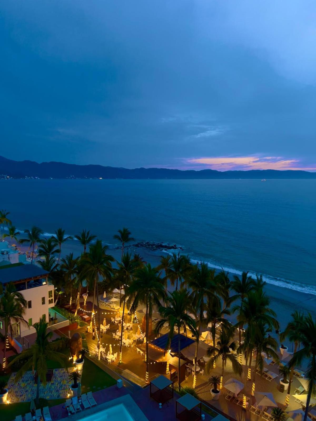 Icon Vallarta, Puerto Vallarta Esterno foto